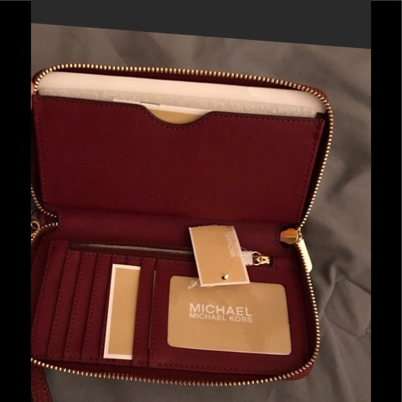 MICHEAL KORS WRISTLET MARRON LEATHER WALLET - Picture 2 of 6